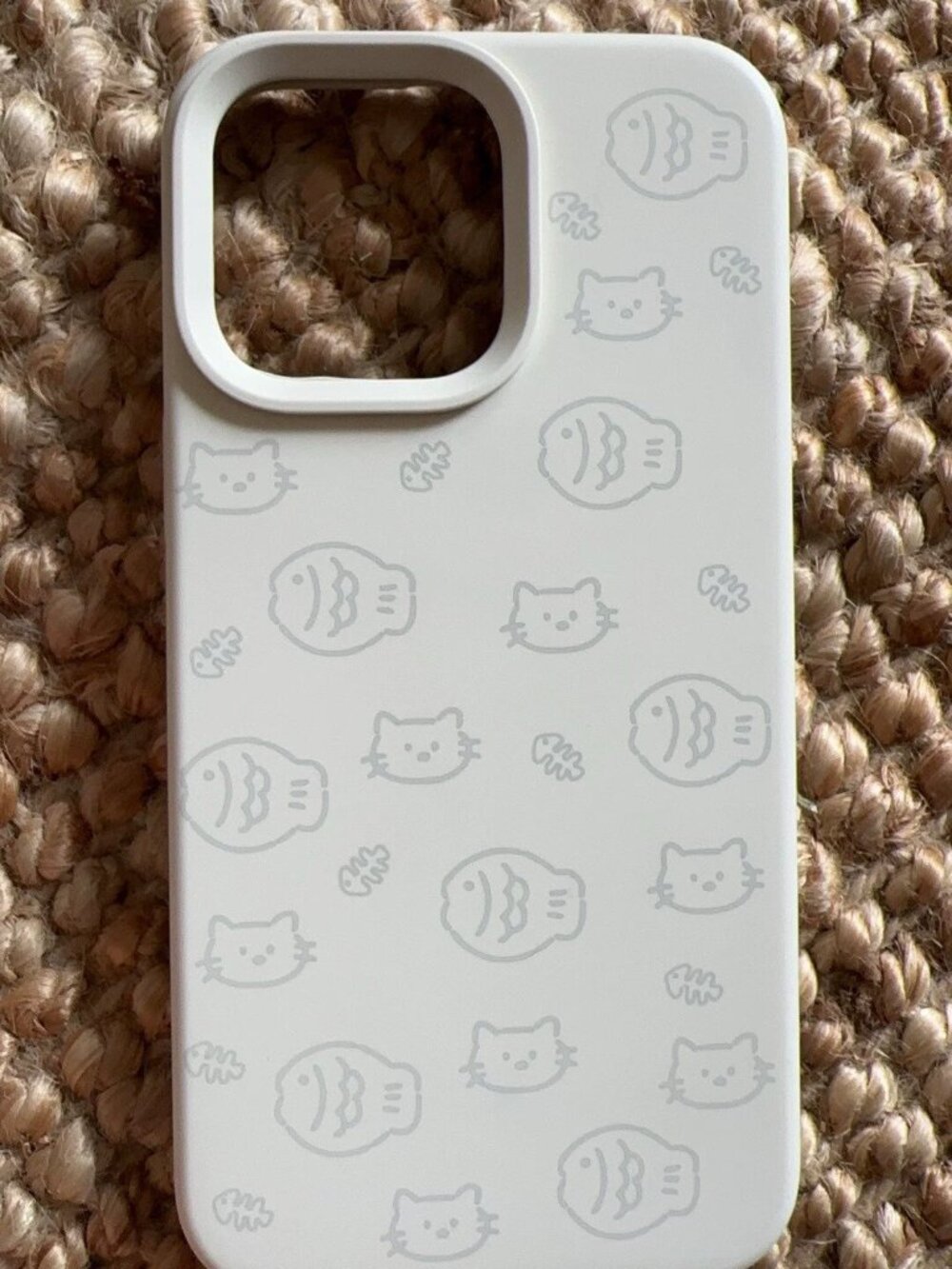 Cute Cat & Fish Off-White Silicone Case